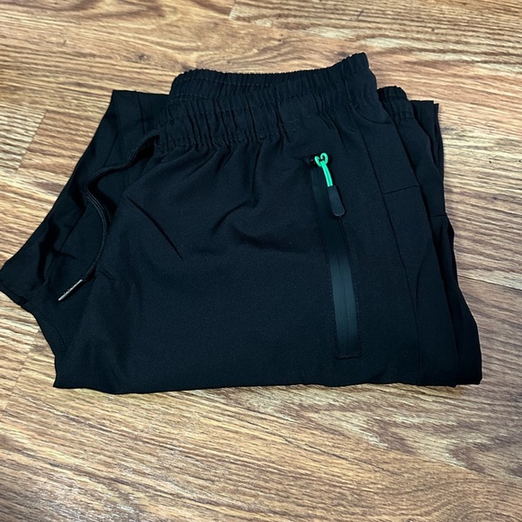 🆕 Women’s Lightweight Athletic Pants Size Medium - Picture 4 of 11